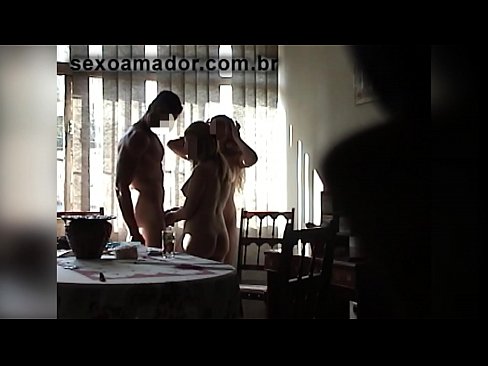 ❤️ Sekss draugi uzaicina milzu vīrieti un sekss trijatā ar viņu ❤️ Duršanās video pie porno lv.superpornpics.ru ☑