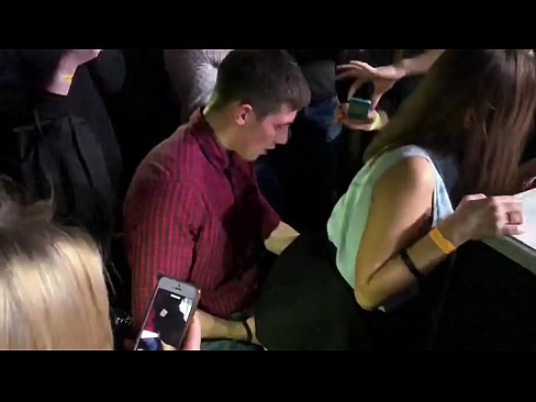 ❤️ Īsts sekss krievu naktsklubā. 18 gadus veca krievu meitene anālajā atverē un vagīnā, kas drāzta naktsklubā ❤️ Duršanās video pie porno lv.superpornpics.ru ☑