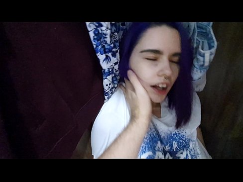 ❤️ Atradu savu māsu skapī un palīdzēju viņai beigt. ❤️ Duršanās video pie porno lv.superpornpics.ru ☑